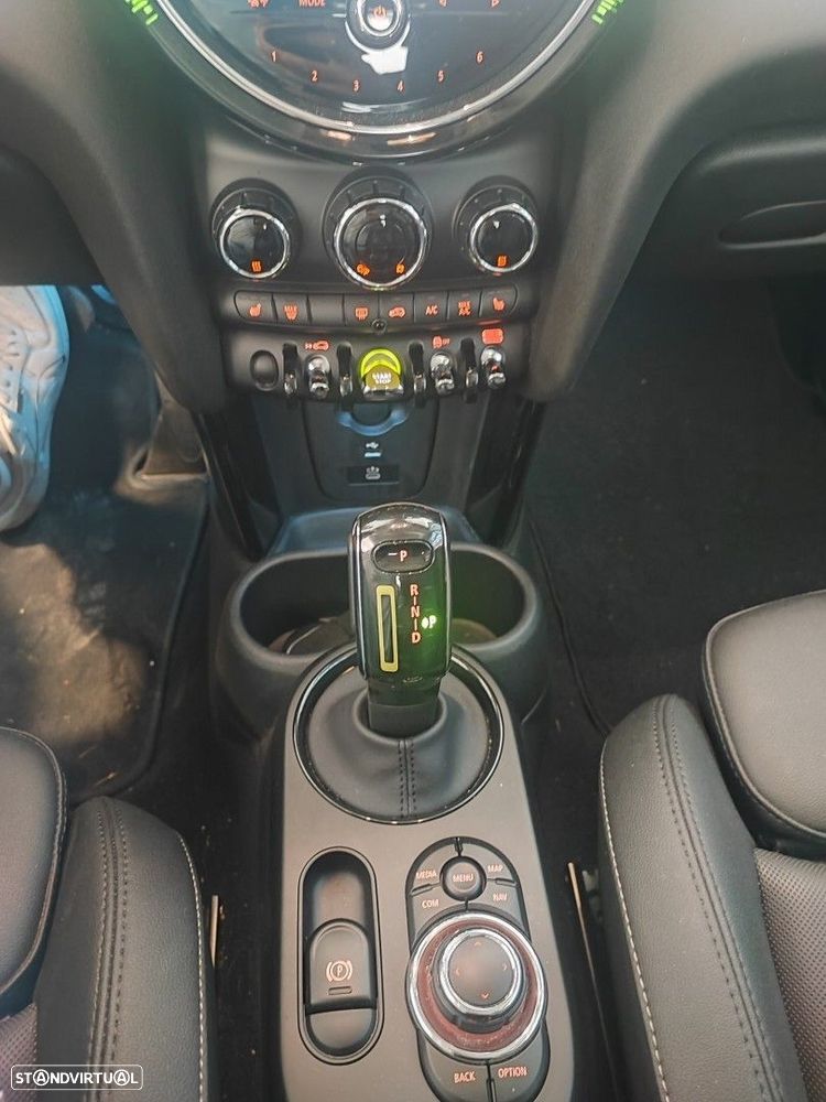 MINI 3 Portas Cooper SE - 11