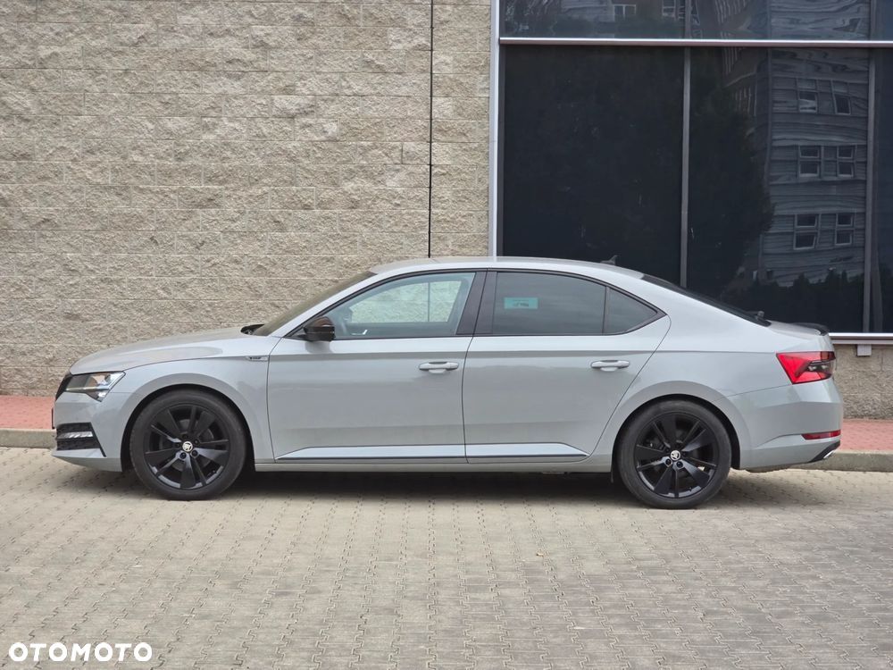 Skoda Superb 2021 photo 2