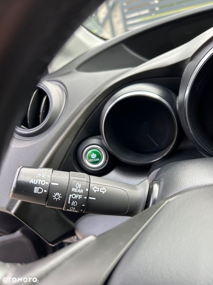 Honda Civic 1.8 i-VTEC Sport - 18