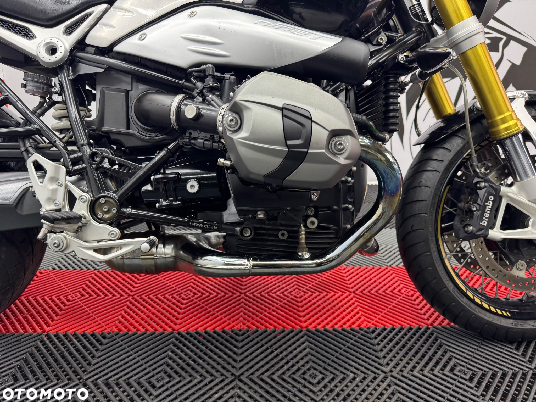 BMW R - 33
