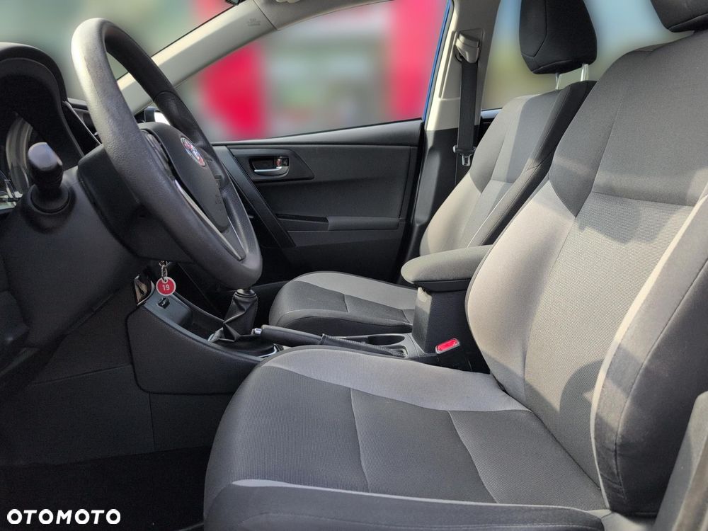 Toyota Auris 1.33 VVT-i Active - 15