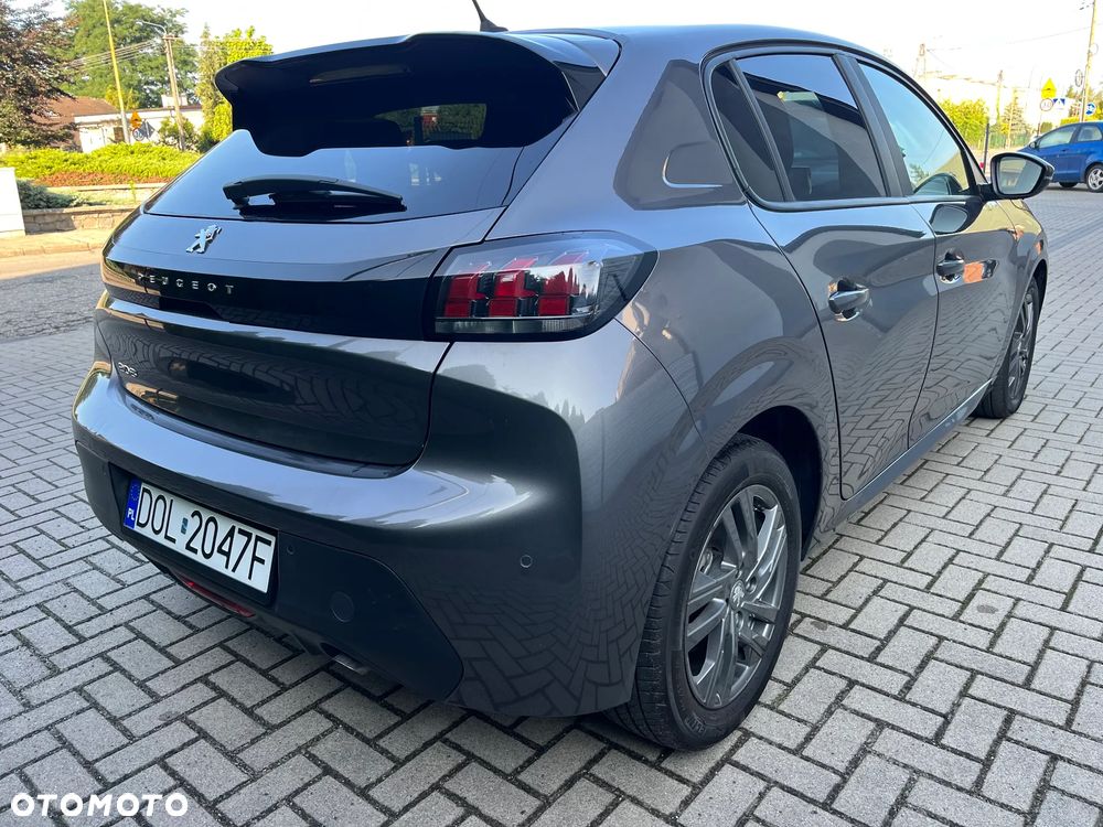 Peugeot 208 PureTech 100 EAT8 Allure - 7