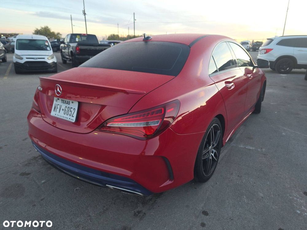 Mercedes-Benz CLA - 4