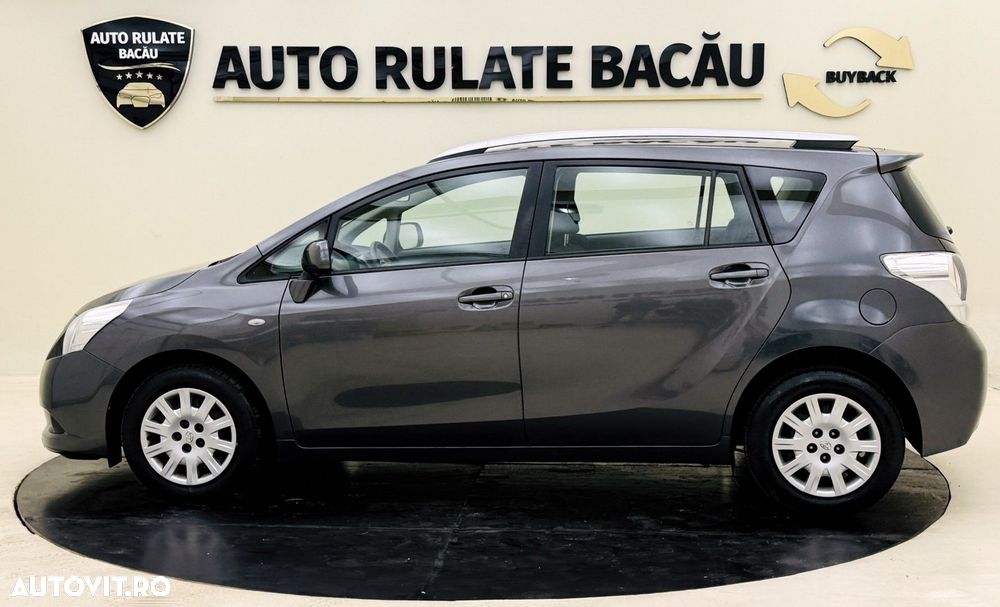 Toyota Verso - 5