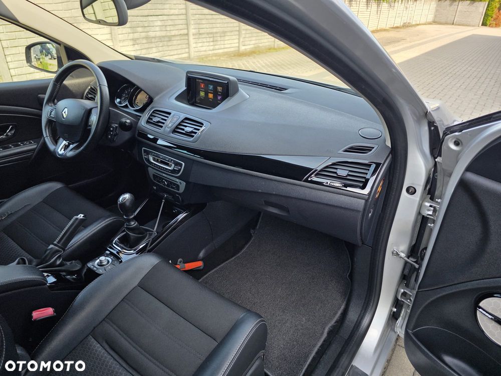 Renault Megane ENERGY TCe 130 BOSE EDITION - 16