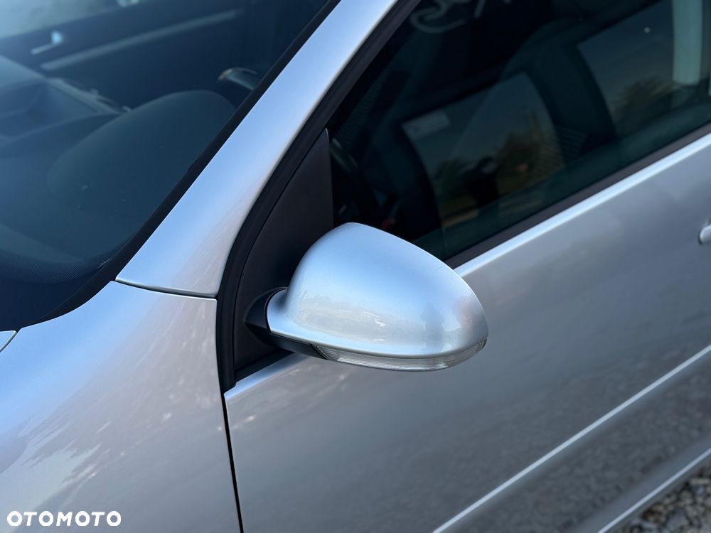 Volkswagen Golf - 9