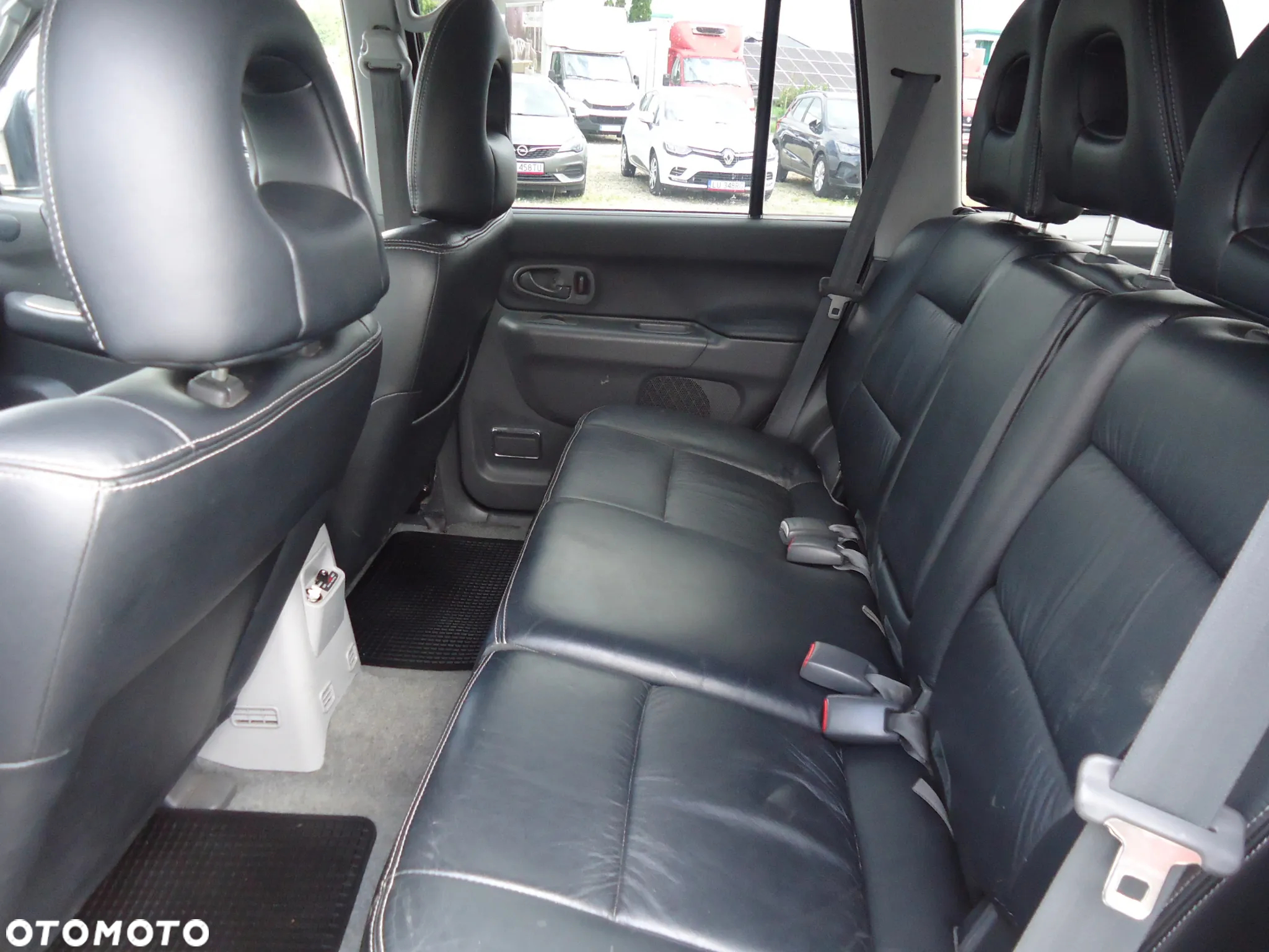 Mitsubishi Pajero Sport - 4