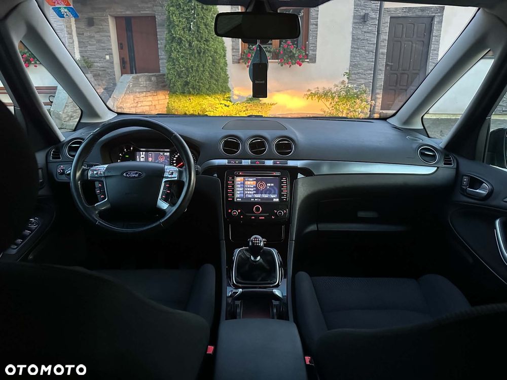 Ford Galaxy 2.0 TDCi Titanium - 25