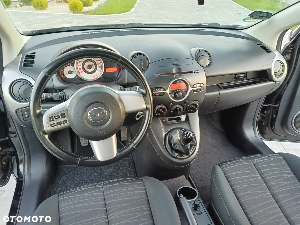 Mazda 2 - 12