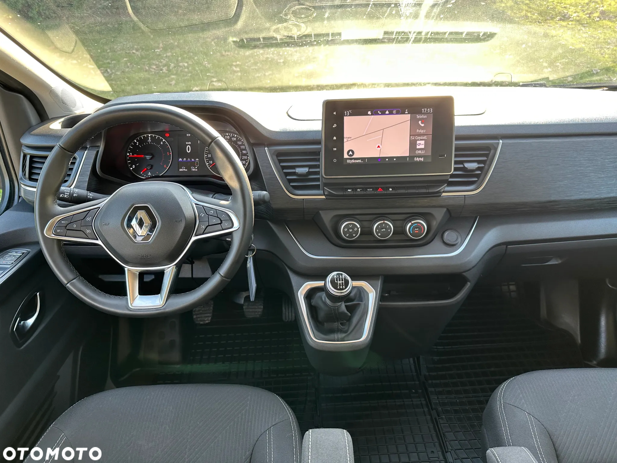 Renault Trafic SpaceClass 2.0 dCi - 12