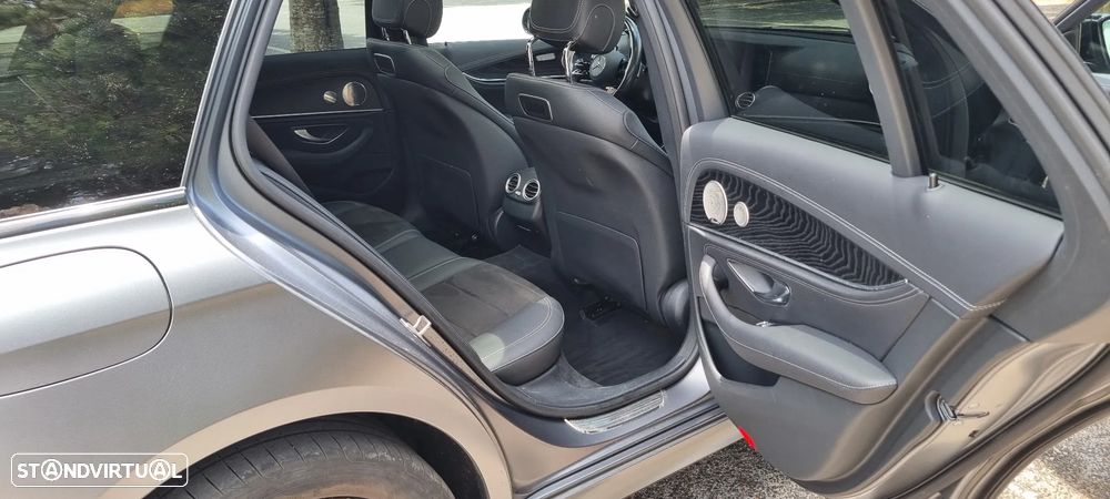 Mercedes-Benz E 300 de AMG Line 4Matic - 8