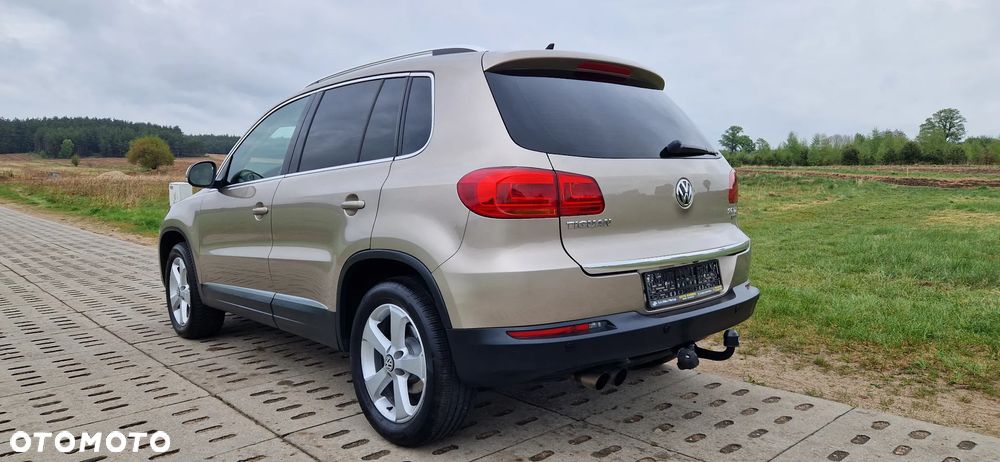 Volkswagen Tiguan 2.0 TDI DPF 4Motion BlueMotion Technology Exclusive - 12