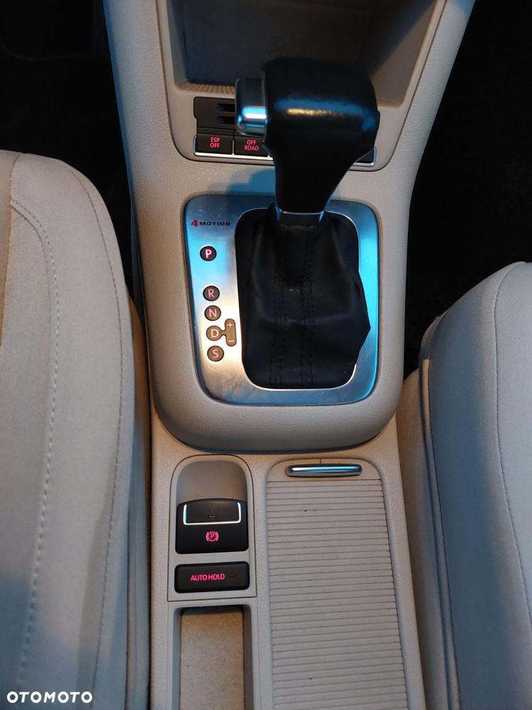 Volkswagen Tiguan 2.0 TDI DPF 4Motion DSG Track & Field - 28