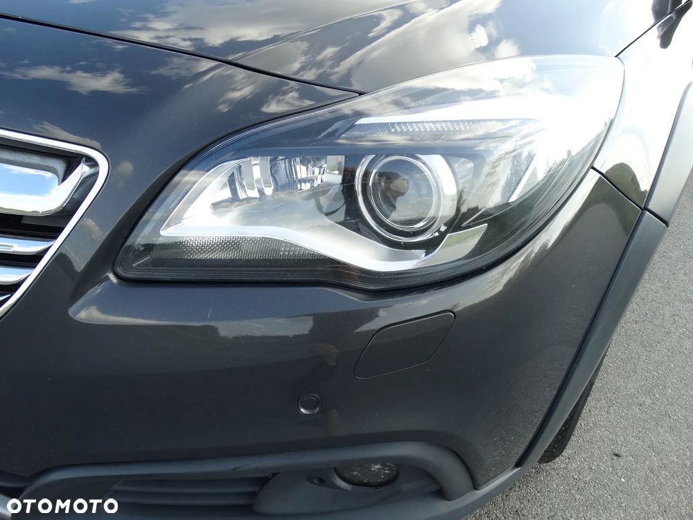 Opel Insignia Country Tourer 2.0 Diesel 4x4 Exclusive - 22