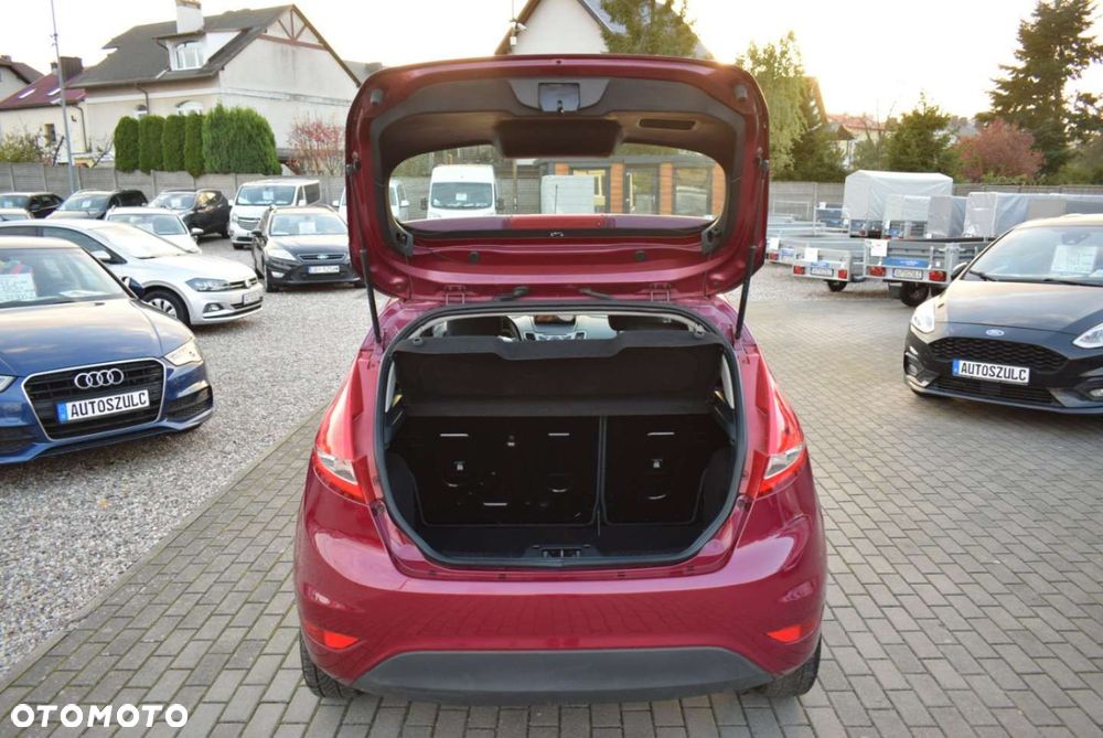 Ford Fiesta - 12