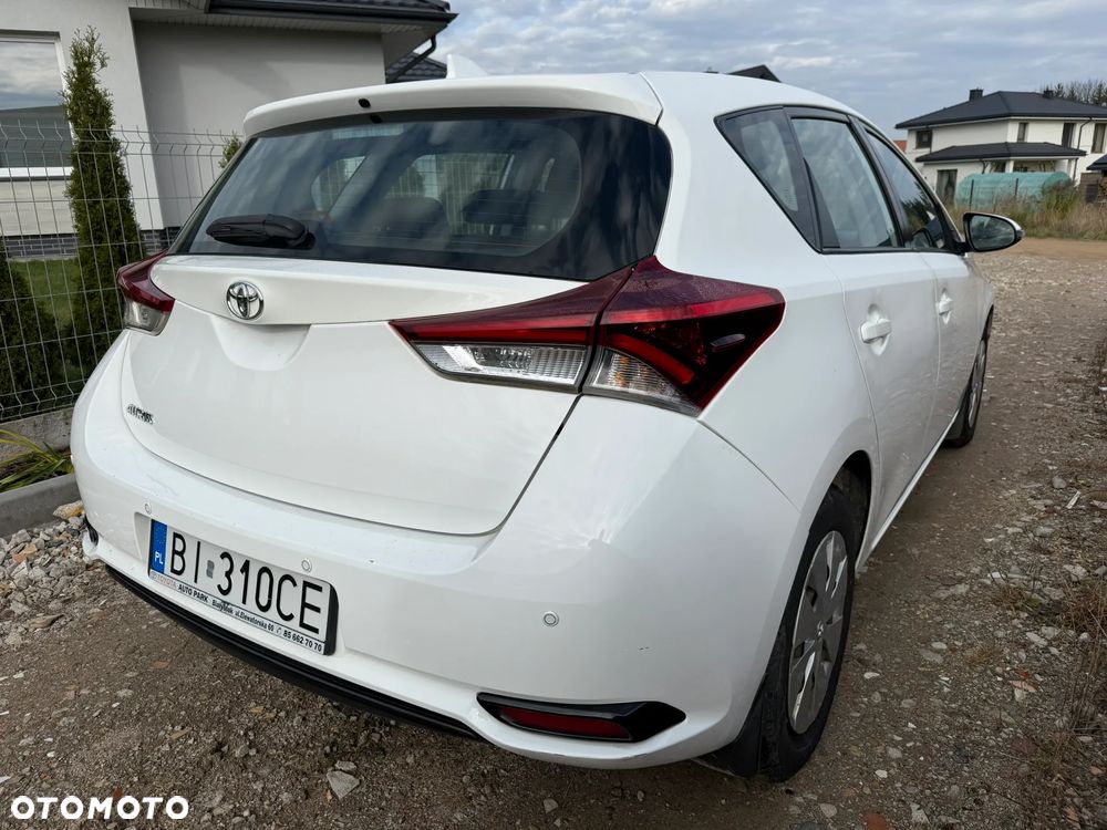 Toyota Auris 1.33 VVT-i Active - 3