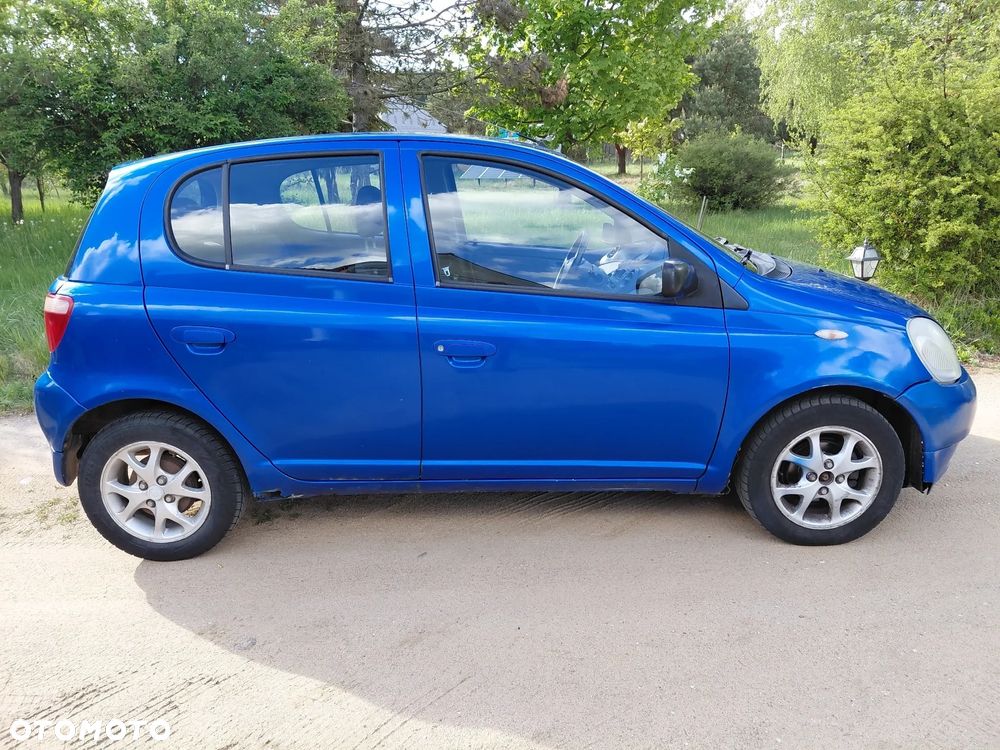 Toyota Yaris 1.3 Luna - 4