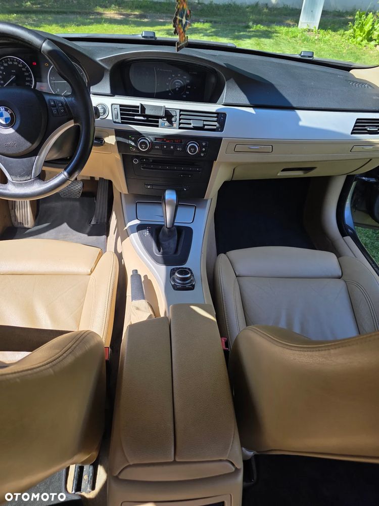 BMW Seria 3 318d DPF - 13