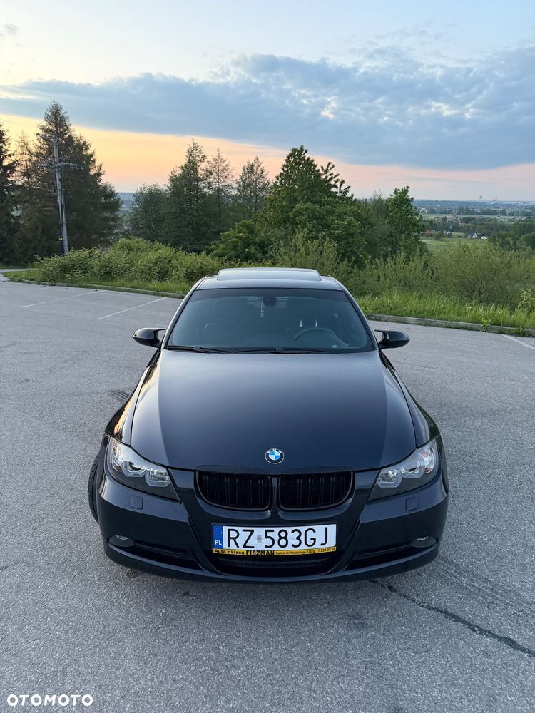 BMW Seria 3 320i Edition Sport - 28