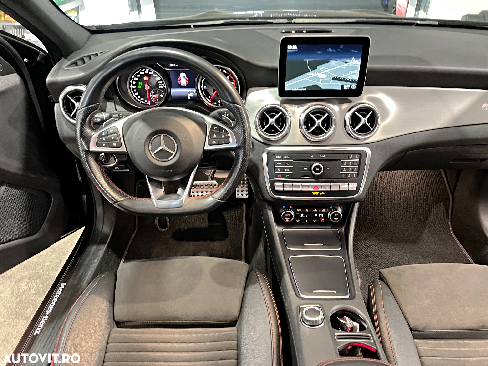Mercedes-Benz GLA 220 d 4Matic 7G-DCT AMG Line - 12