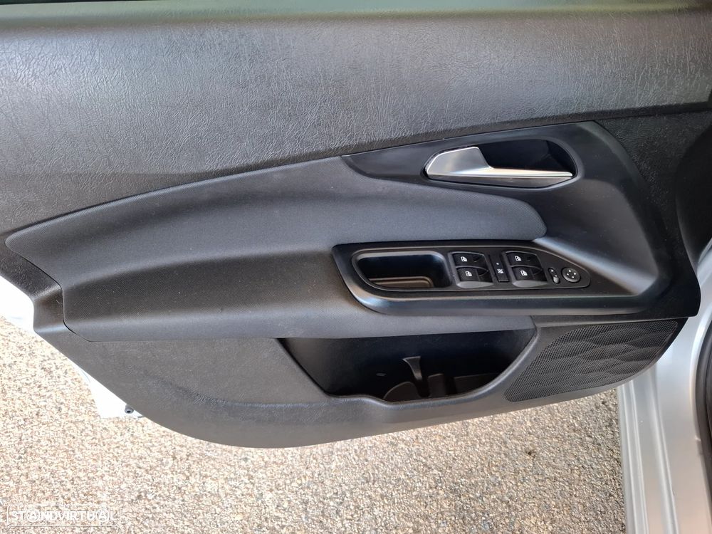 Fiat Tipo Station Wagon 1.0 GSE T3 City Life - 18