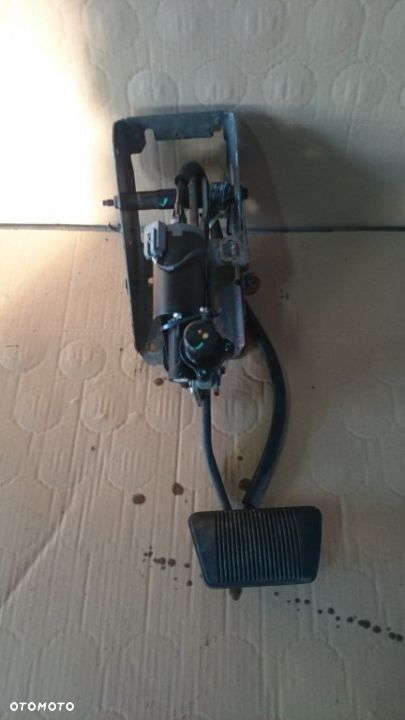 PEDAL HAMULCA HAMULCOWY JEEP COMMANDER 3.0CRD - 1