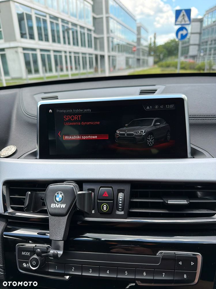BMW X2 sDrive18i - 28