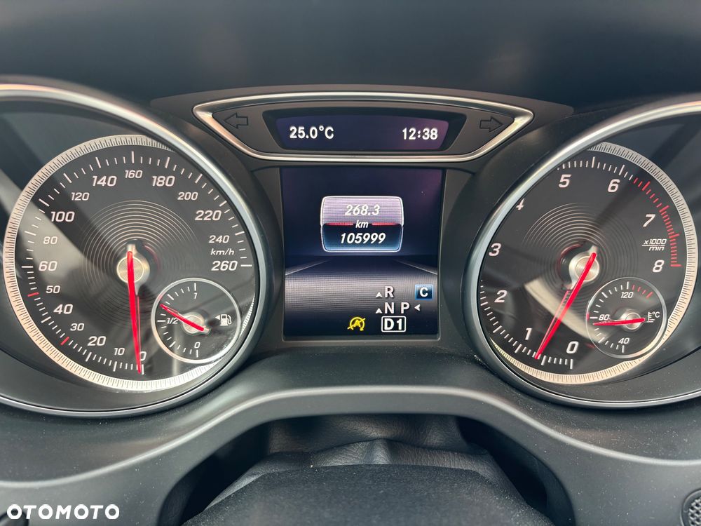 Mercedes-Benz CLA 180 7G-DCT - 15