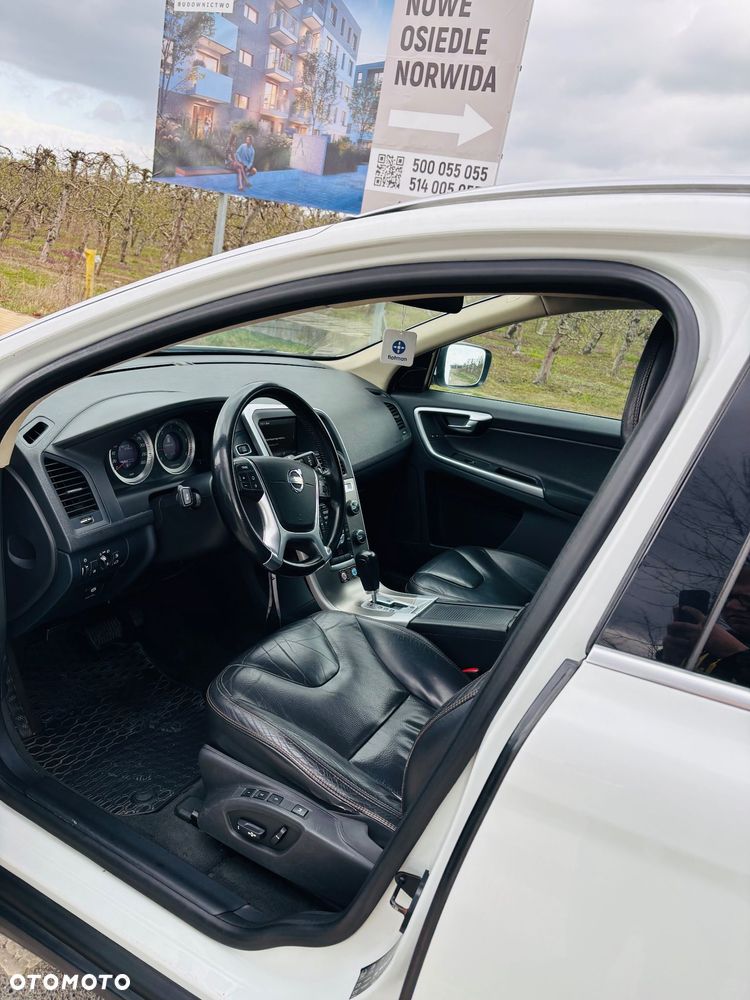 Volvo XC 60 D3 Momentum - 16