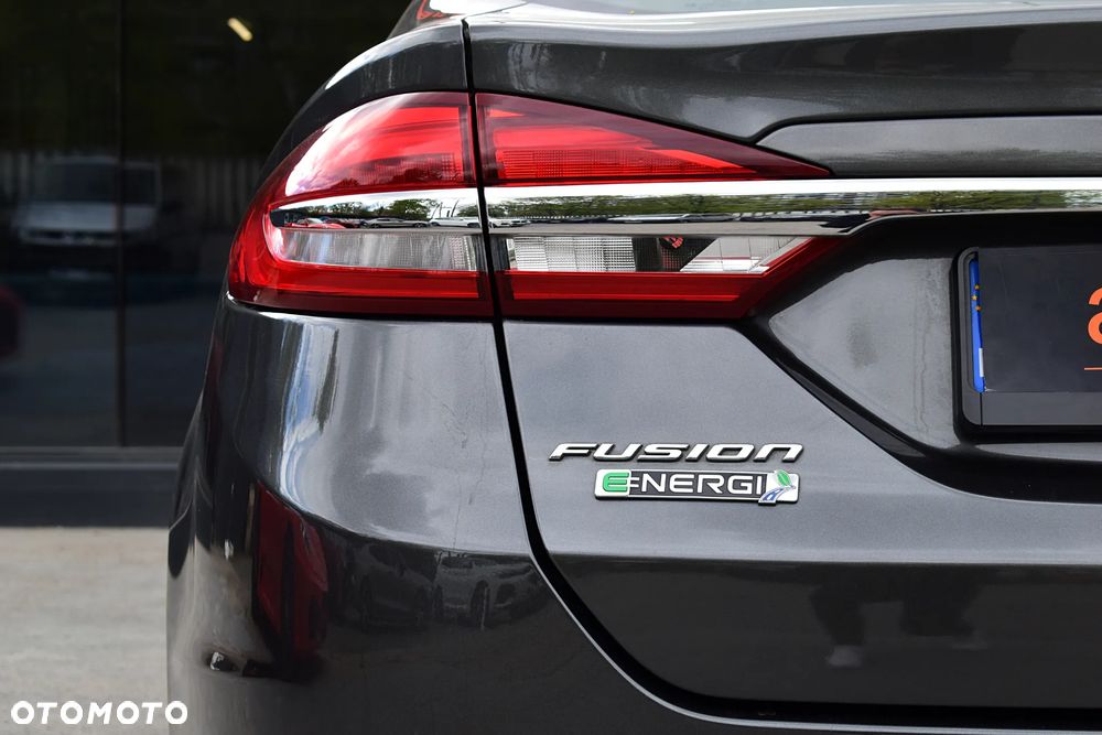 Ford Fusion 2.0 EcoBoost Titanium - 21