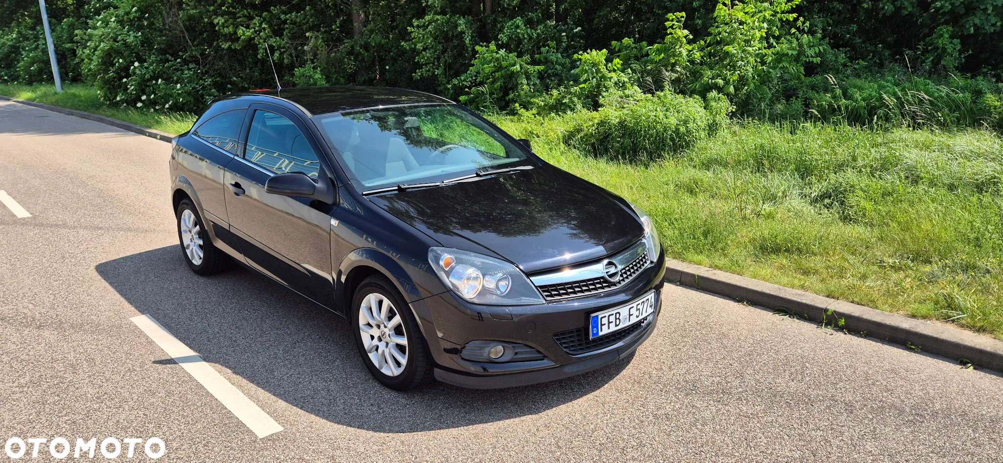 Opel Astra GTC 1.6 - 14