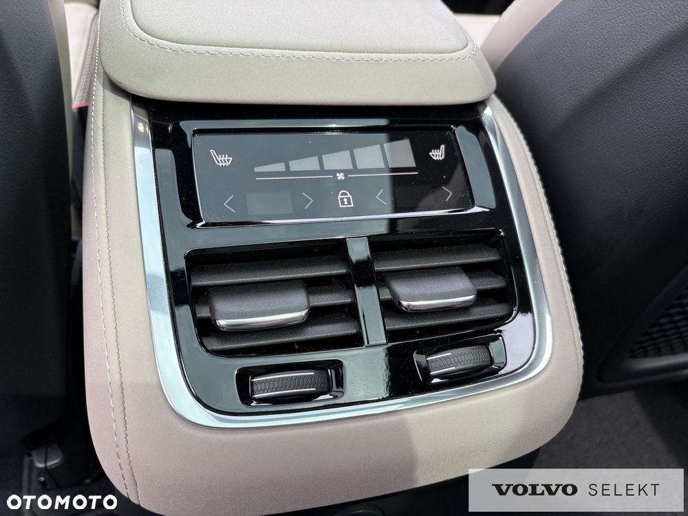 Volvo XC 90 - 26