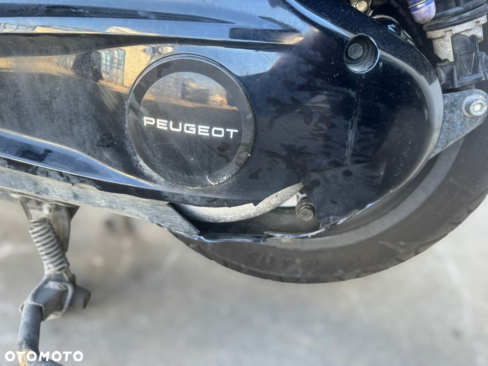Peugeot Metropolis - 16