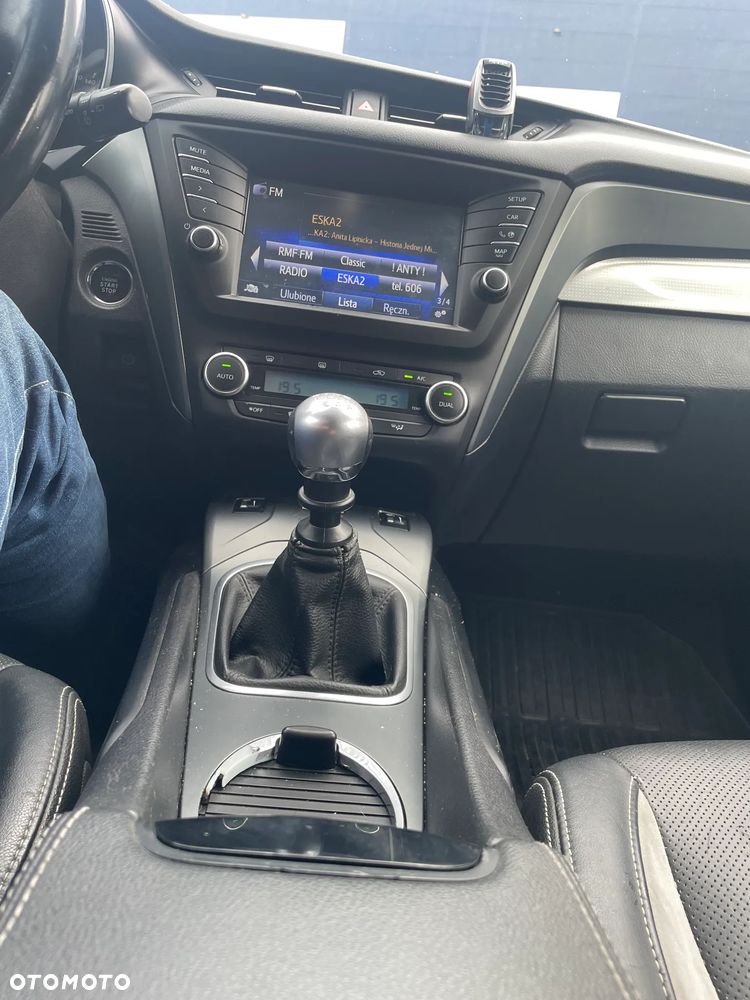 Toyota Avensis 1.8 Premium - 7