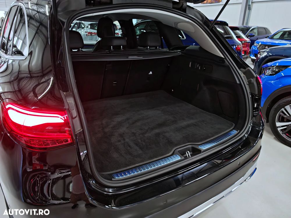 Mercedes-Benz GLC 200 4Matic 9G-TRONIC Avantgarde Advanced - 38