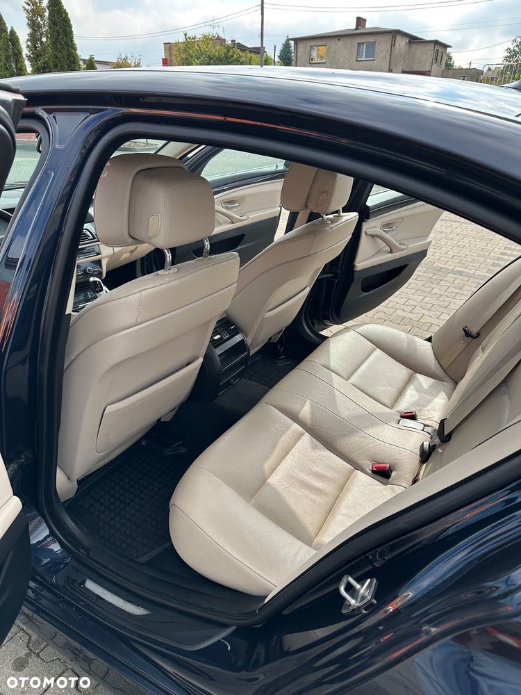 BMW Seria 5 520d - 8