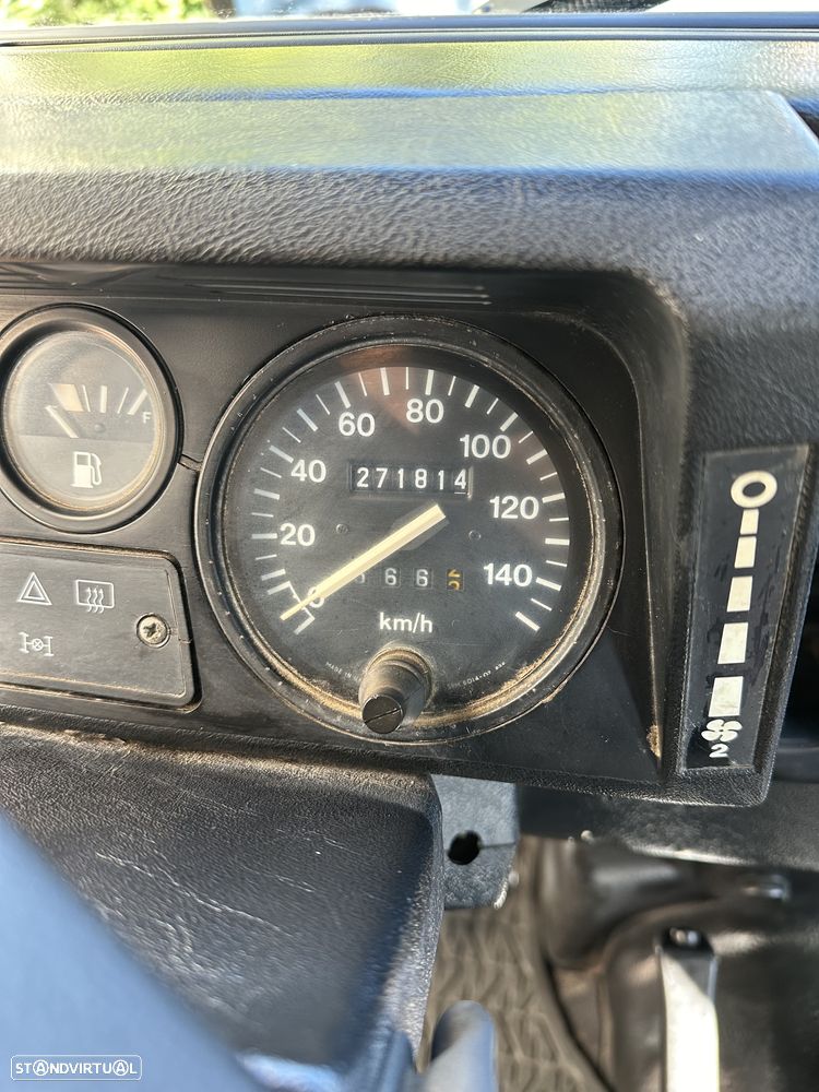 Land Rover Defender 90 2.5 TDi Metal Top - 11