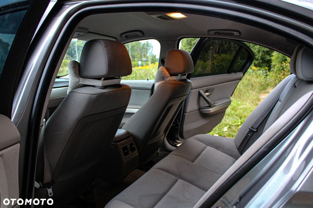 BMW Seria 3 320d xDrive - 26