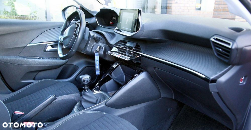 Peugeot 208 PureTech 100 Style - 12