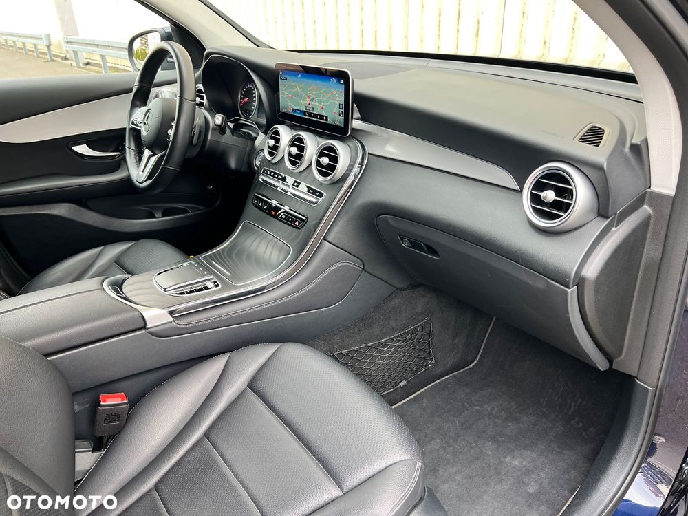 Mercedes-Benz GLC 200 4Matic 9G-TRONIC - 23