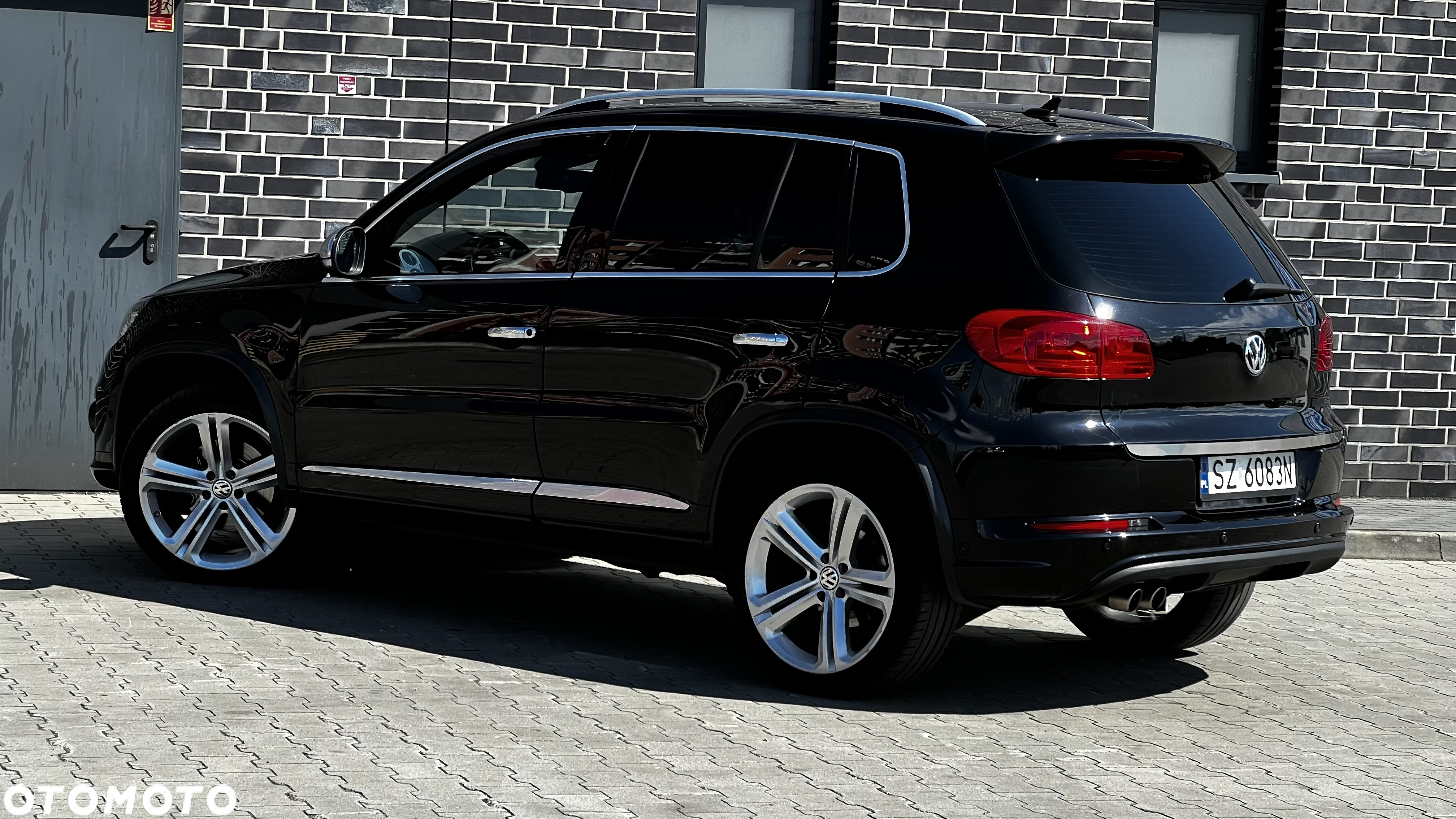 Volkswagen Tiguan 2.0 TDI 4Mot R-Style DSG - 16