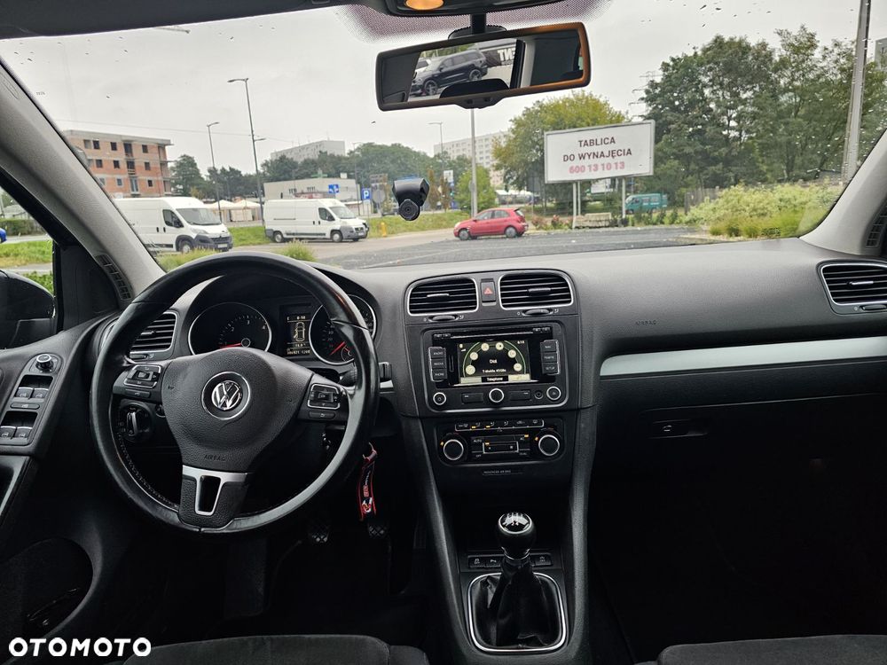 Volkswagen Golf 1.6 TDI Highline - 12