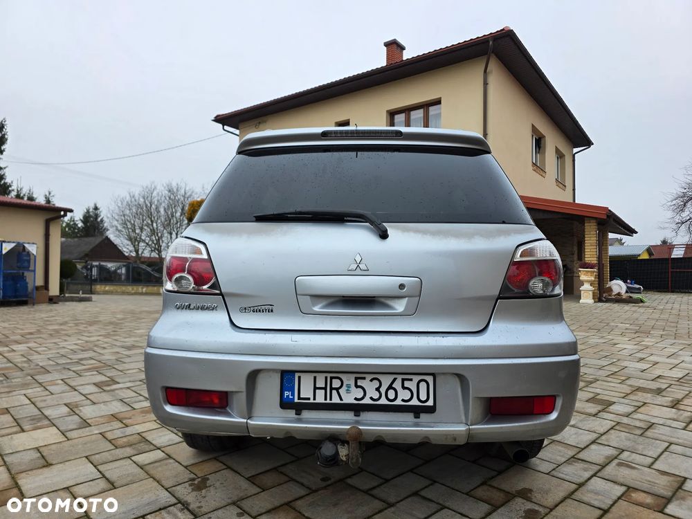 Mitsubishi Outlander 2.0 Comfort 4WD - 8