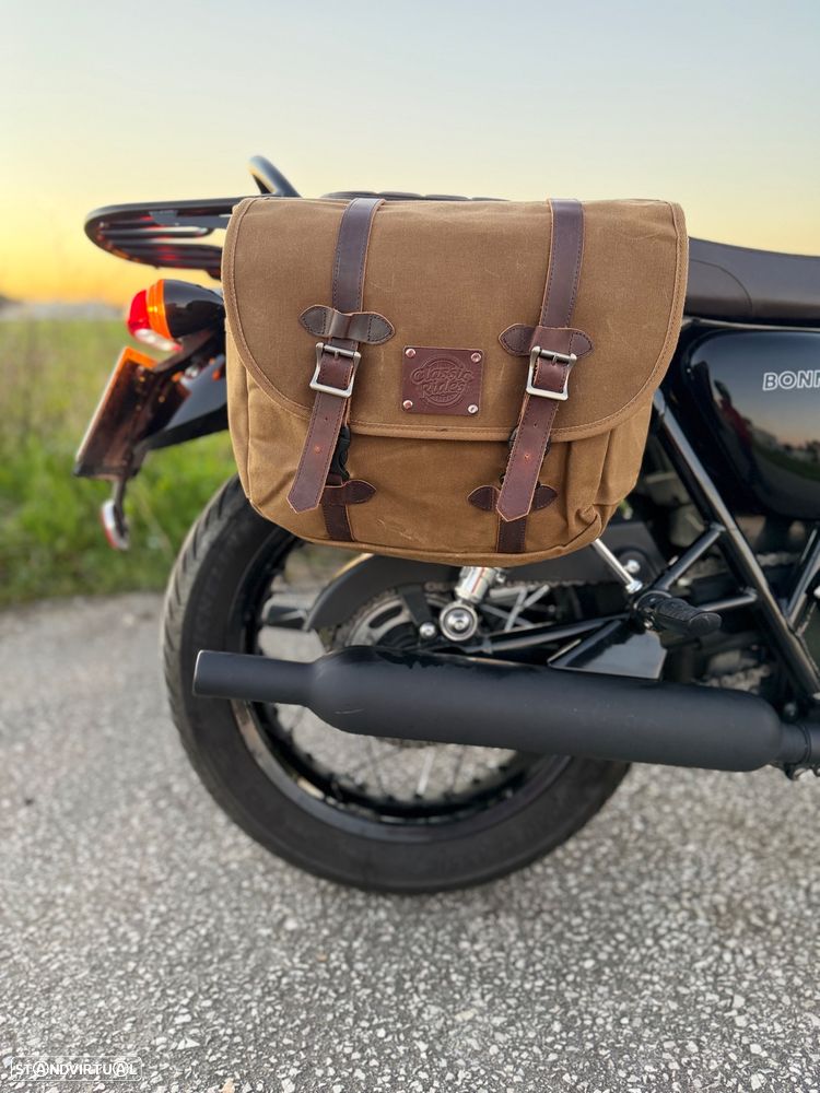 Triumph Bonneville T120 Black - 14