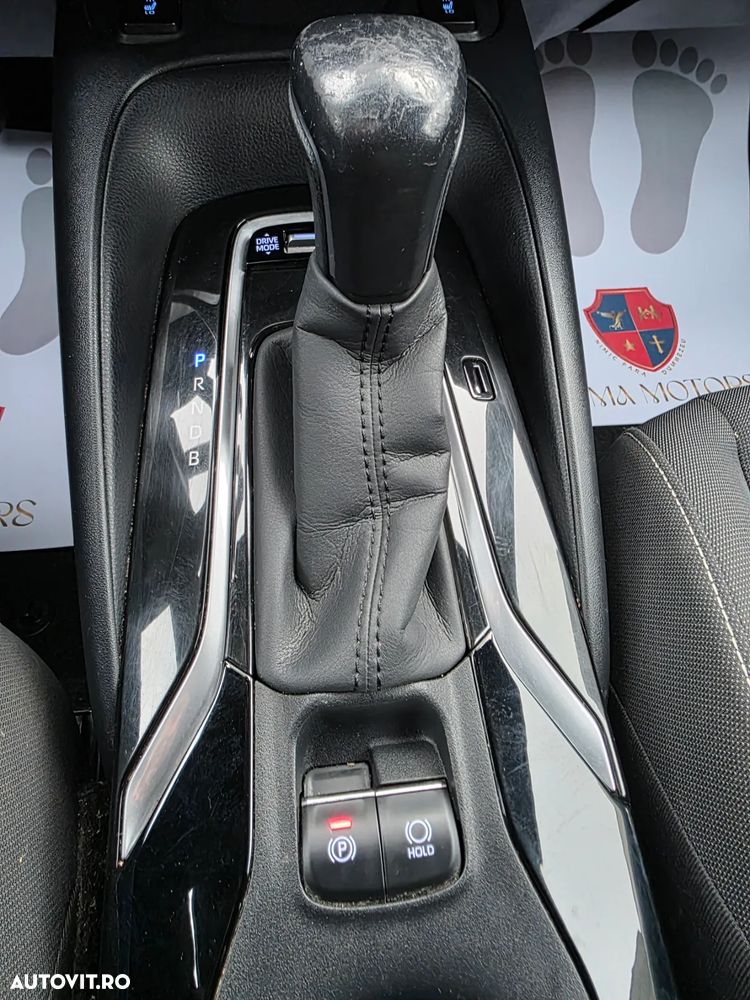 Toyota Corolla 1.8 Business Edition - 36