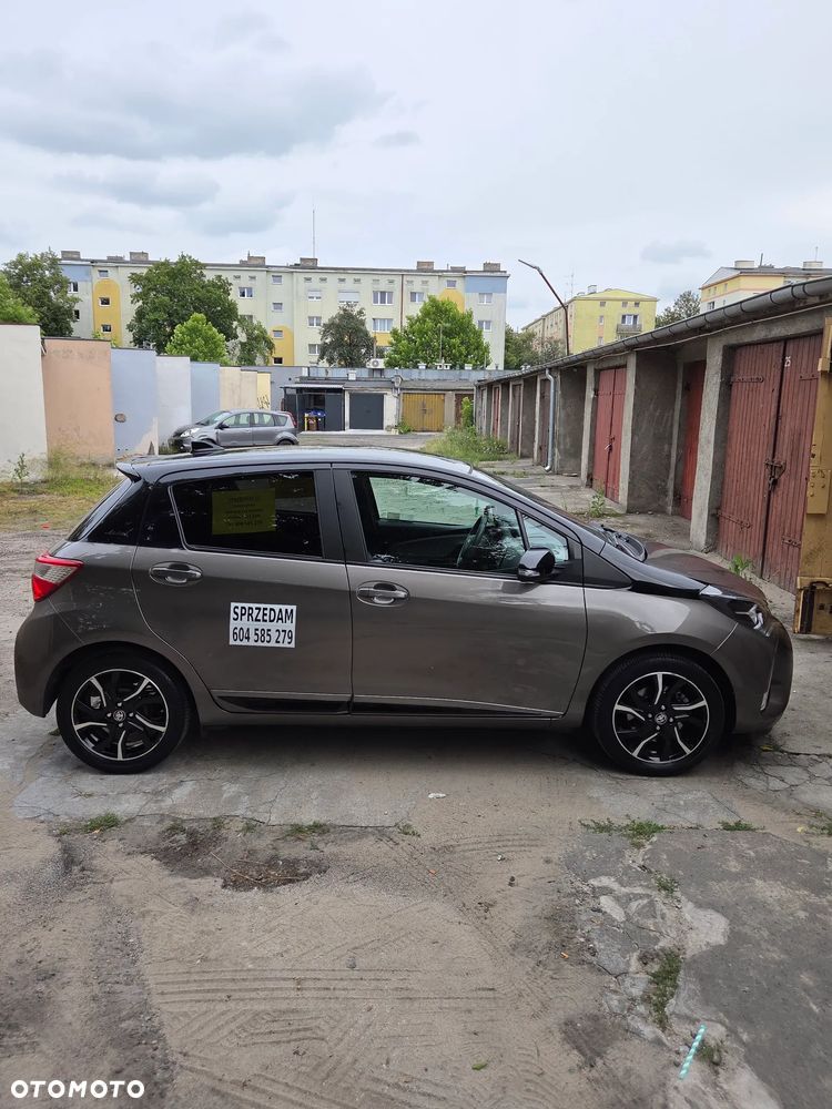 Toyota Yaris 1.5 Selection - 11