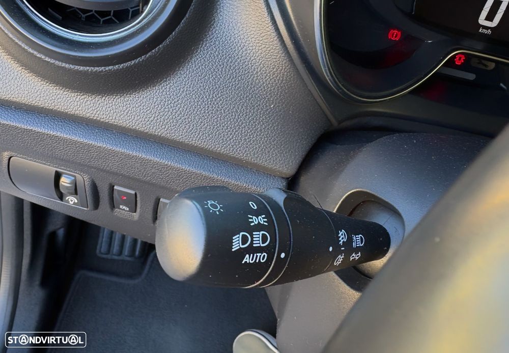 Renault Captur 1.5 dCi Exclusive - 25