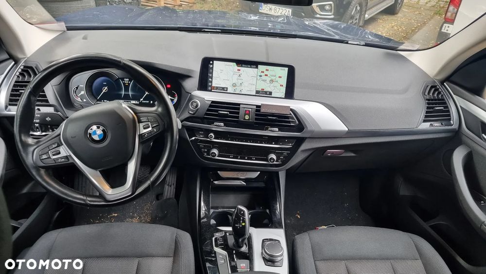 BMW X3 xDrive20d - 9