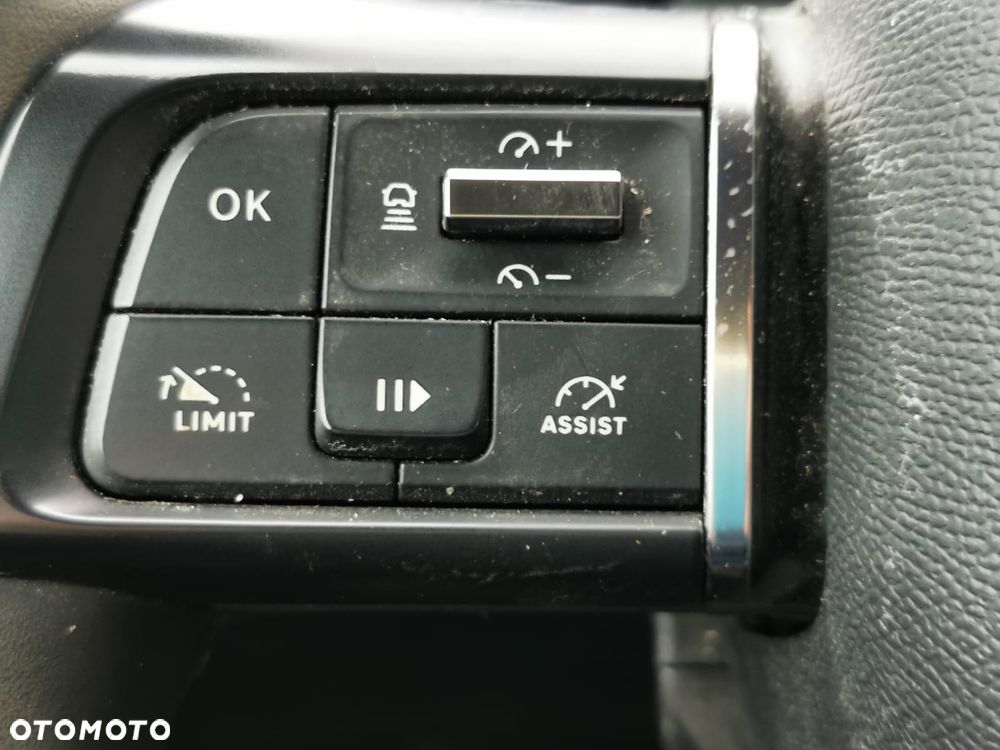 Citroën C4 EV136 50kWh Shine - 29