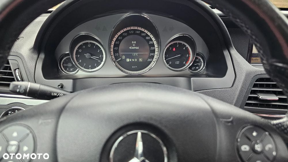 Mercedes-Benz Klasa E - 19